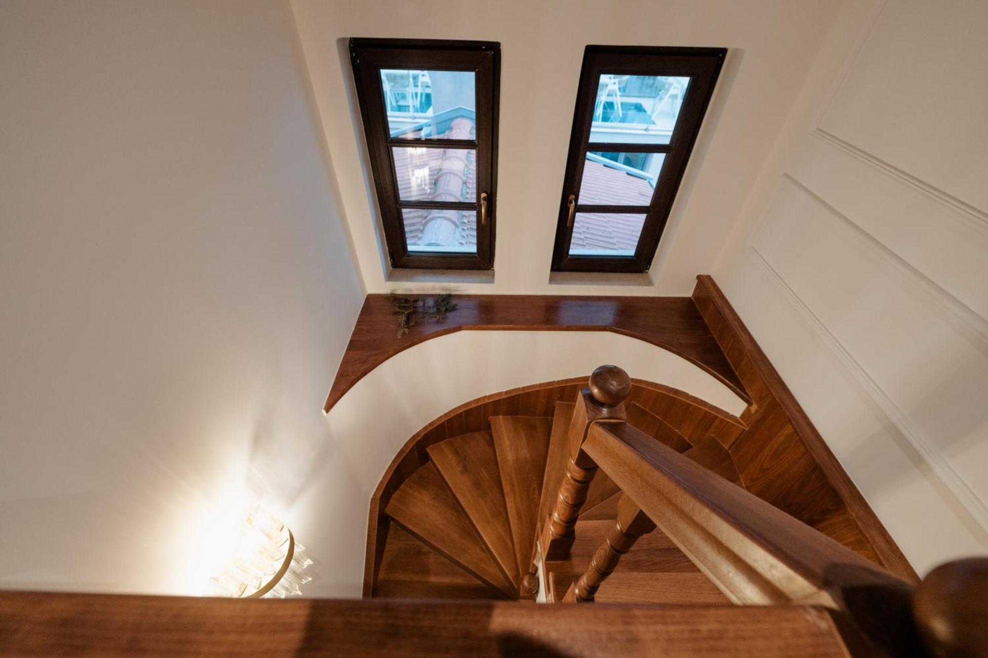 Emerald Suites Florina Buitenkant foto