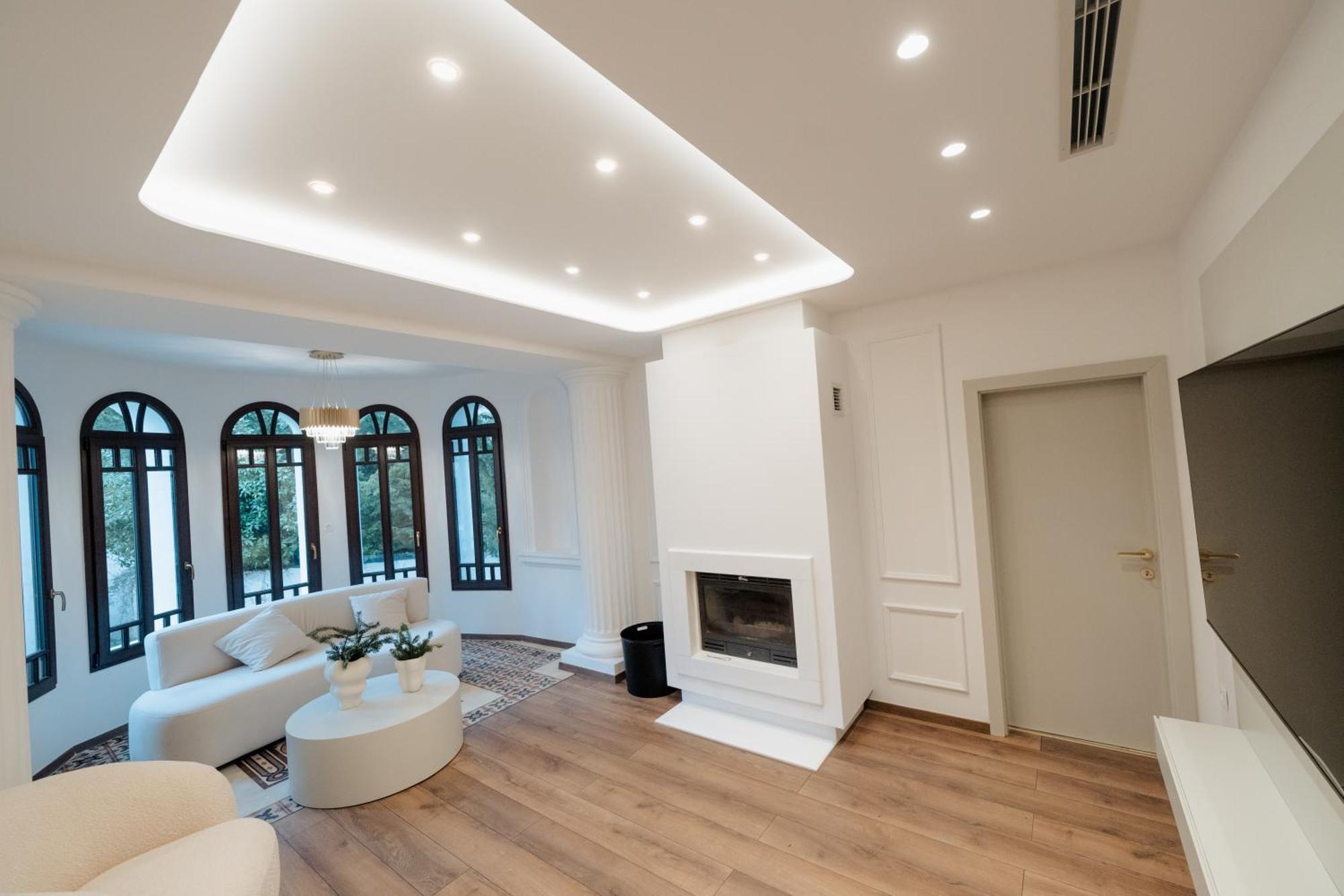 Emerald Suites Florina Buitenkant foto