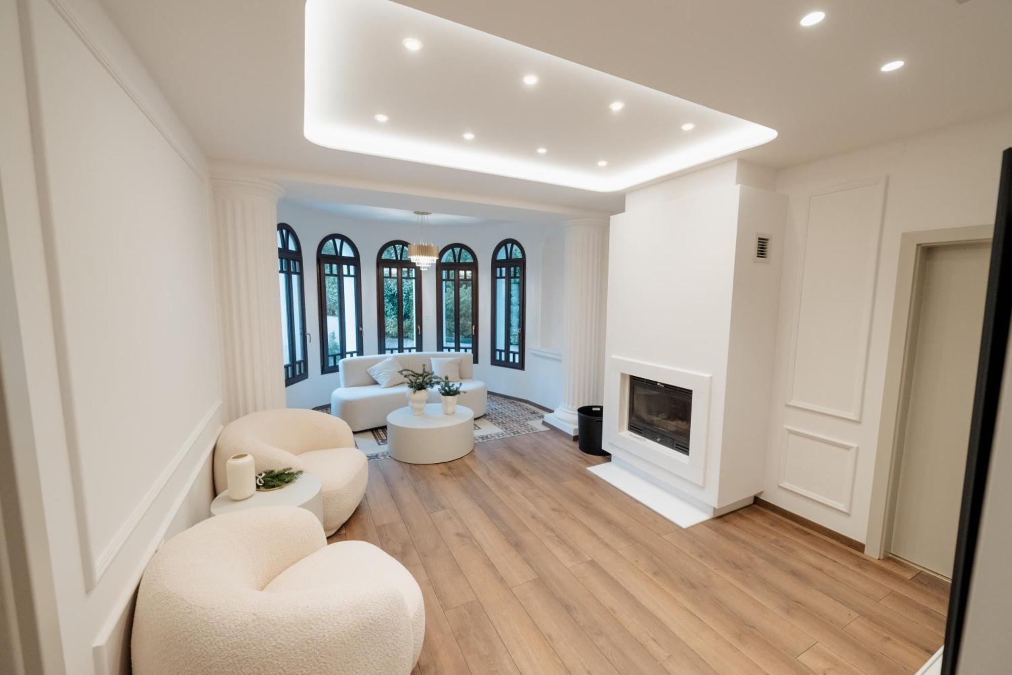 Emerald Suites Florina Buitenkant foto