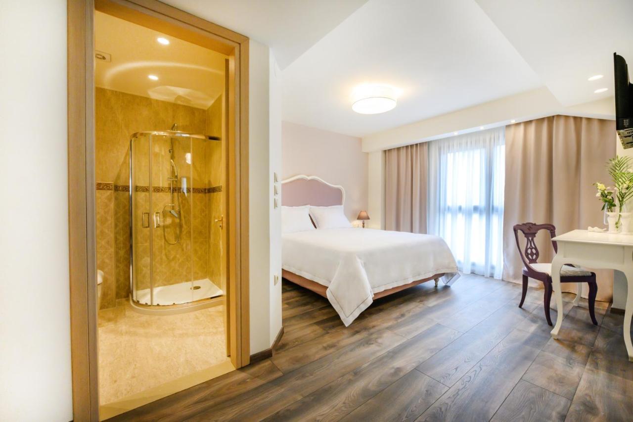 Emerald Suites Florina Buitenkant foto